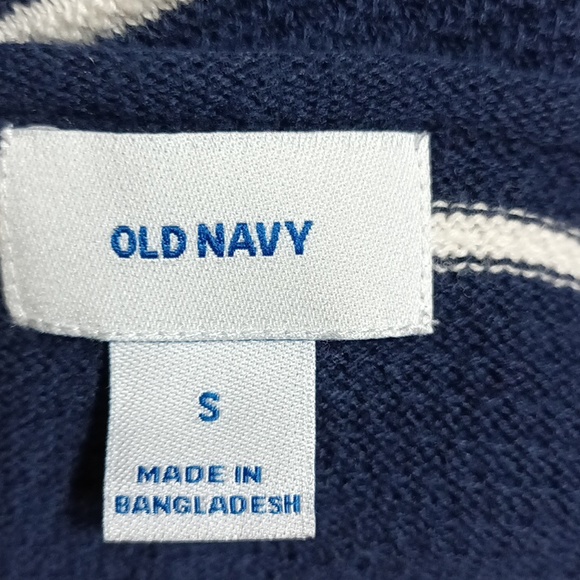 Old Navy striped long sleeve sweater - Picture 3 of 4